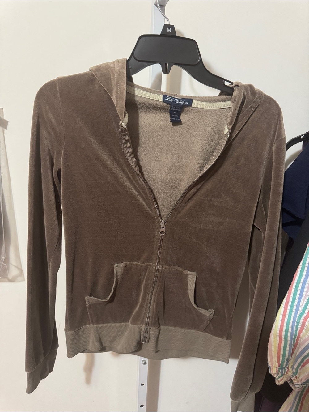 Nicely used: Taupe Velvet Zip Hooded Sweatshirt PTP: 18 Length: 21